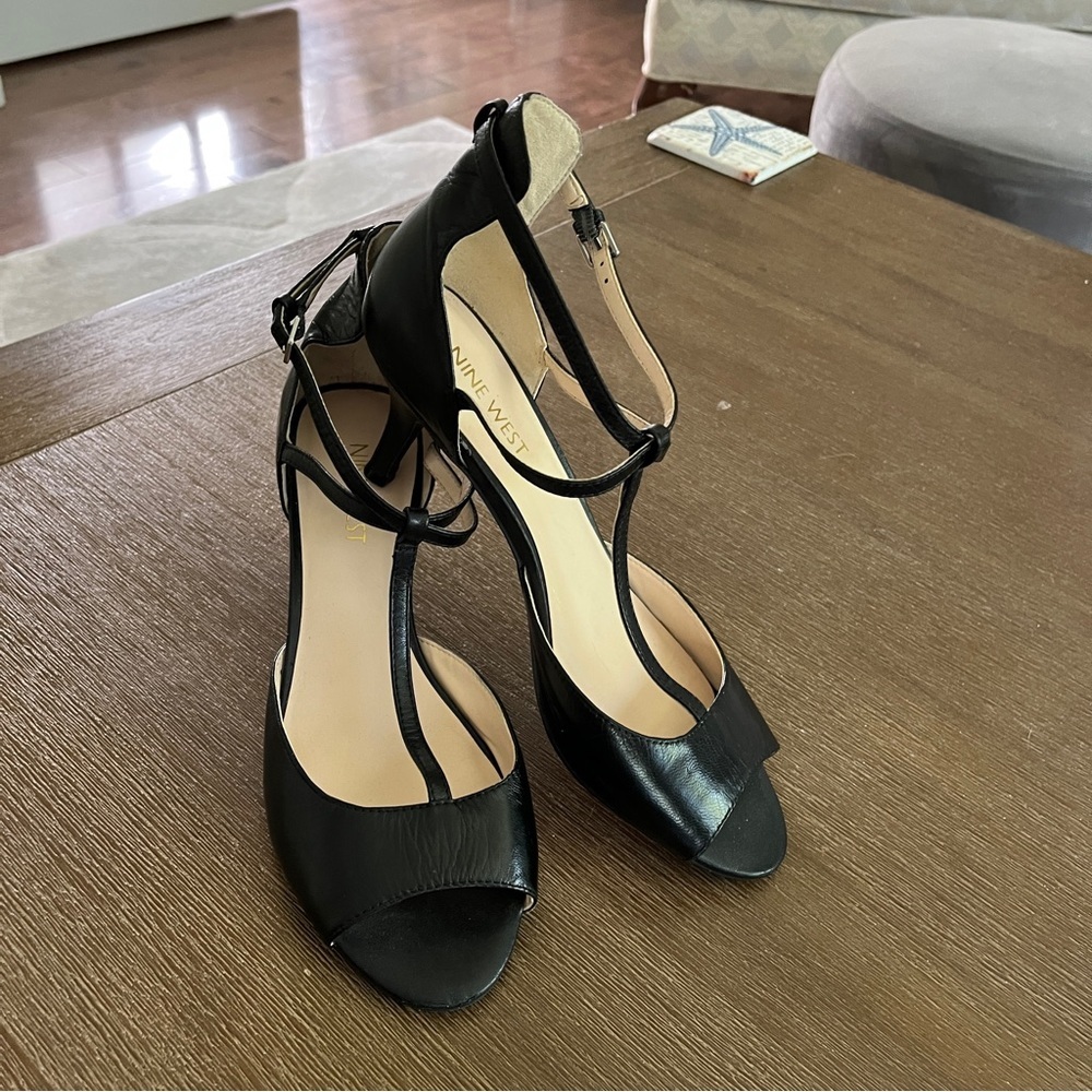 Black Nine West shoes size 7 M - Picture 2 of 8